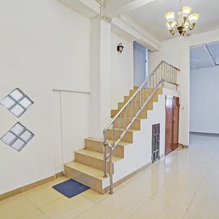 Oyo 90387 Sepakat Guest House Medan Eksteriør billede